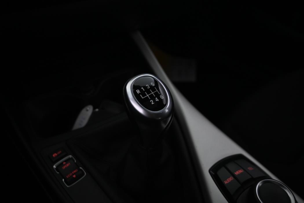BMW 118 2016