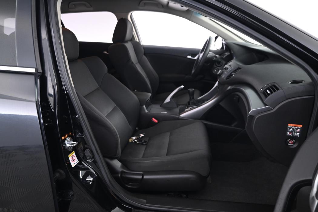 HONDA Accord 2011