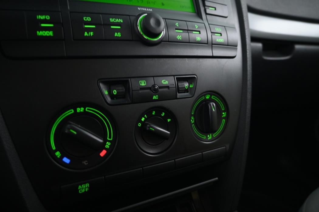 SKODA Octavia 2004