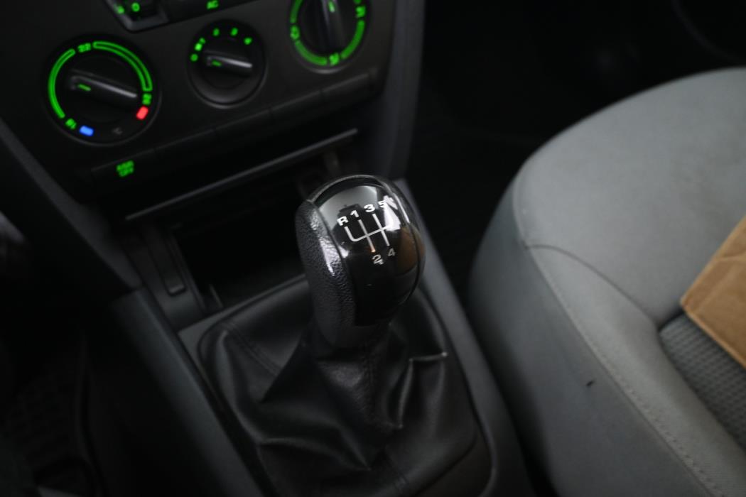 SKODA Octavia 2004