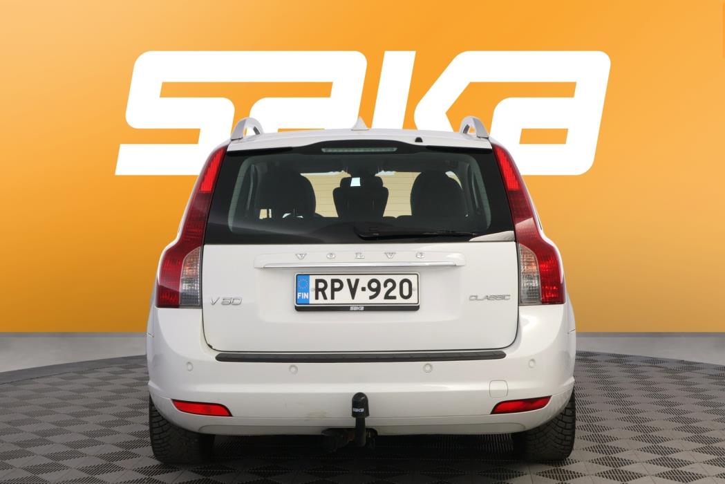 VOLVO V50 2012