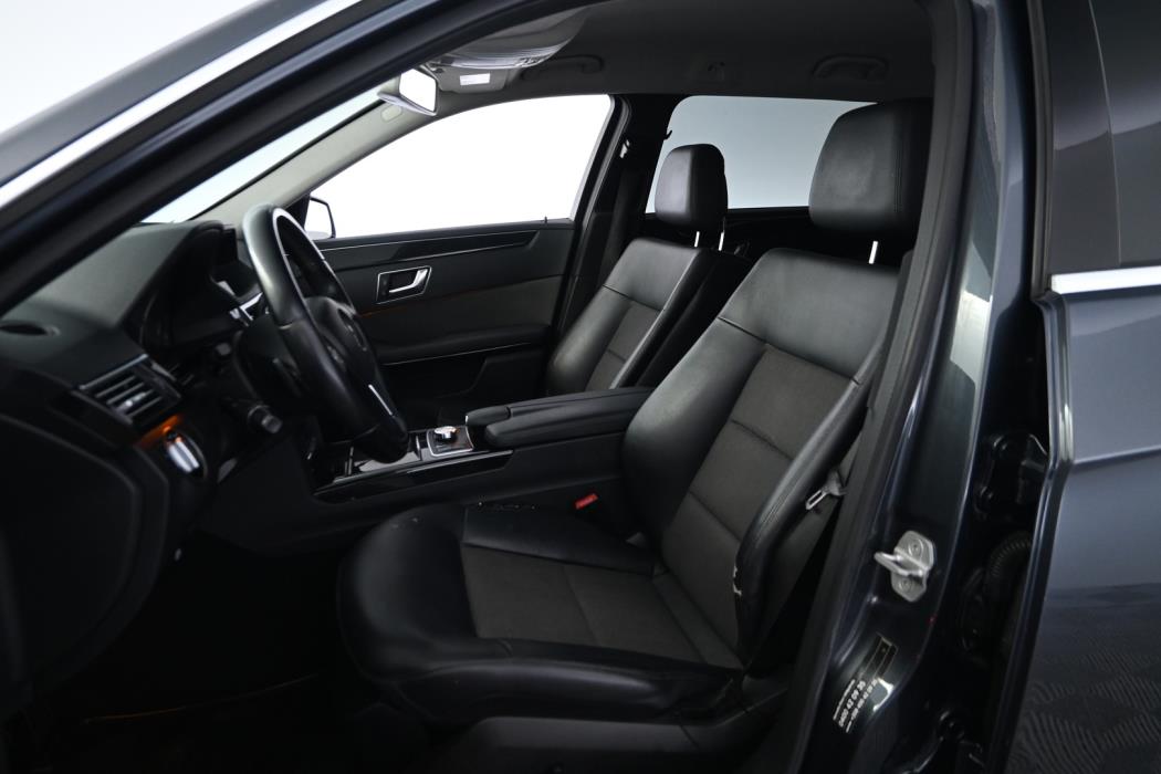 MERCEDES-BENZ E 2013
