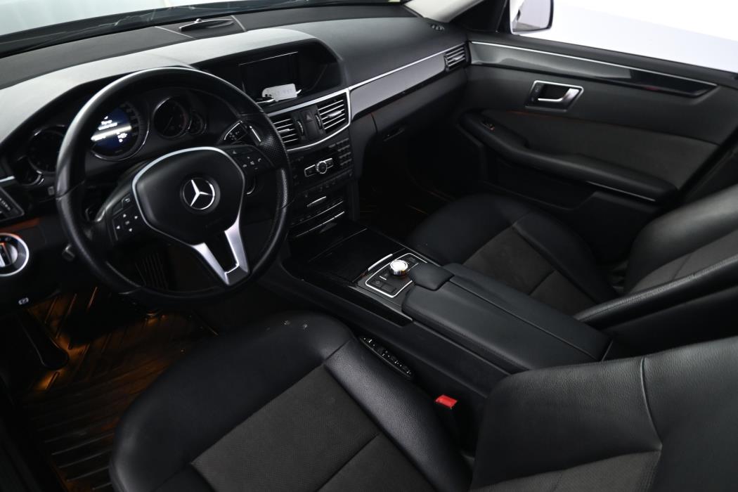 MERCEDES-BENZ E 2013