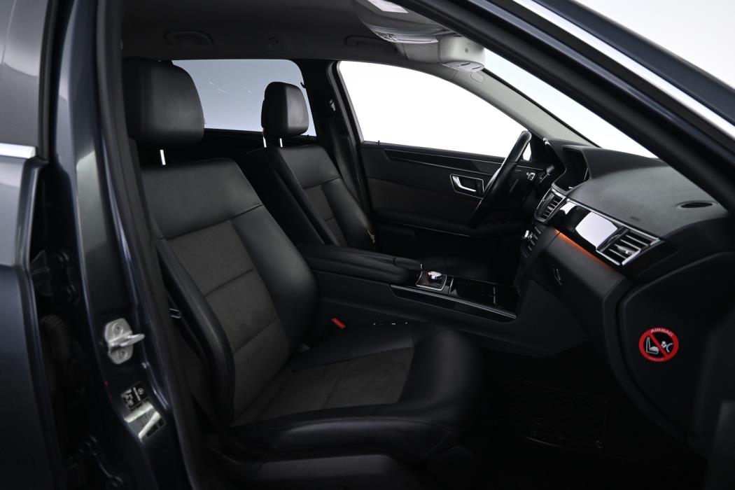 MERCEDES-BENZ E 2013