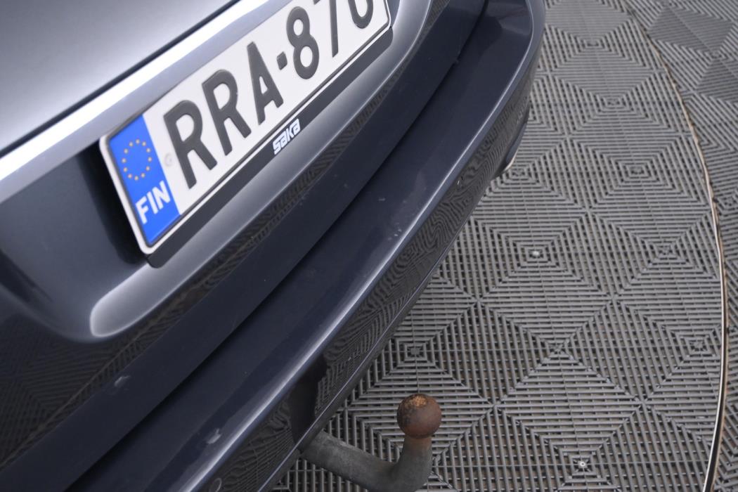 MERCEDES-BENZ E 2013