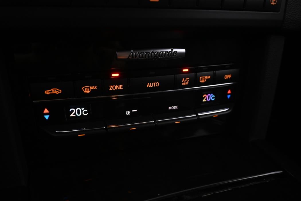 MERCEDES-BENZ E 2013
