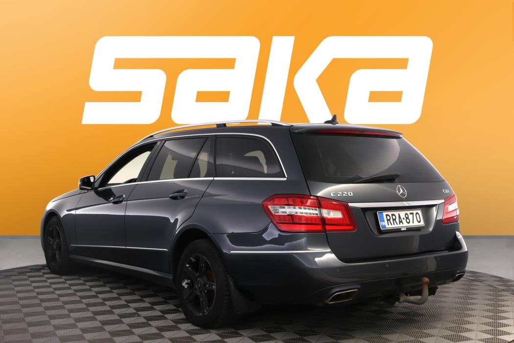 MERCEDES-BENZ E 2013