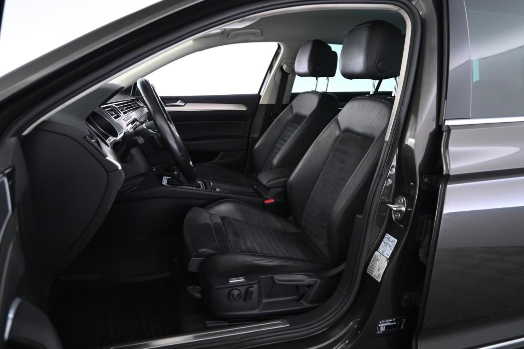 VOLKSWAGEN Passat 2016