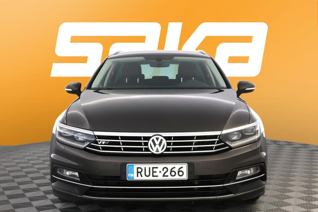 VOLKSWAGEN Passat 2016