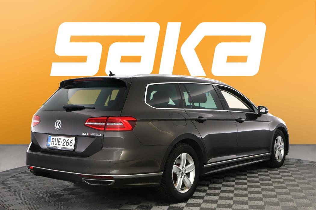 VOLKSWAGEN Passat 2016