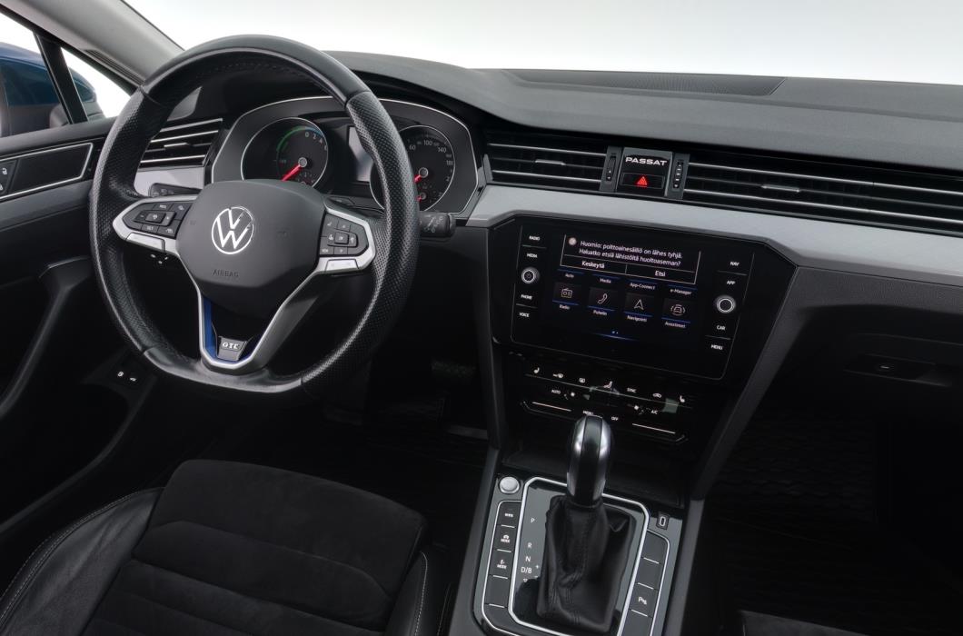 VOLKSWAGEN Passat 2021