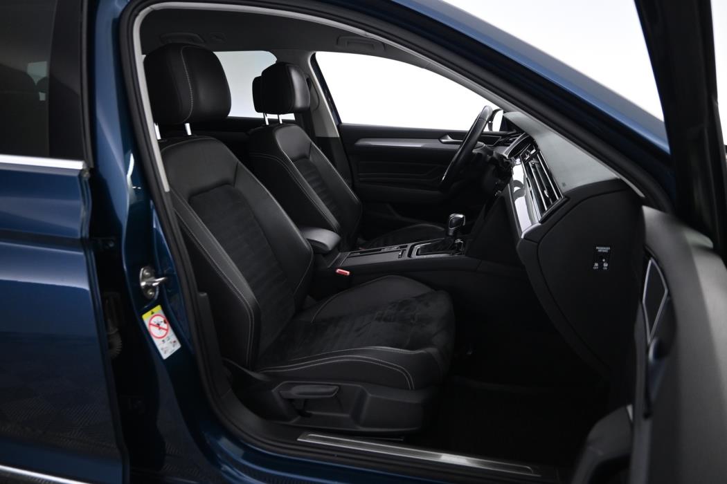 VOLKSWAGEN Passat 2021