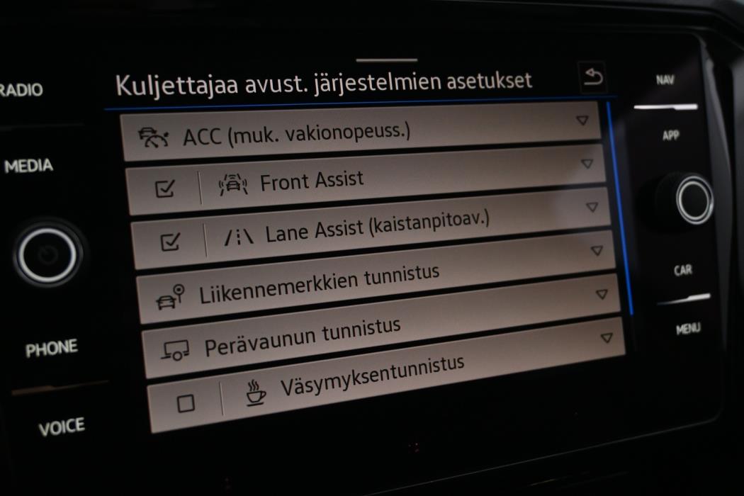 VOLKSWAGEN Passat 2021