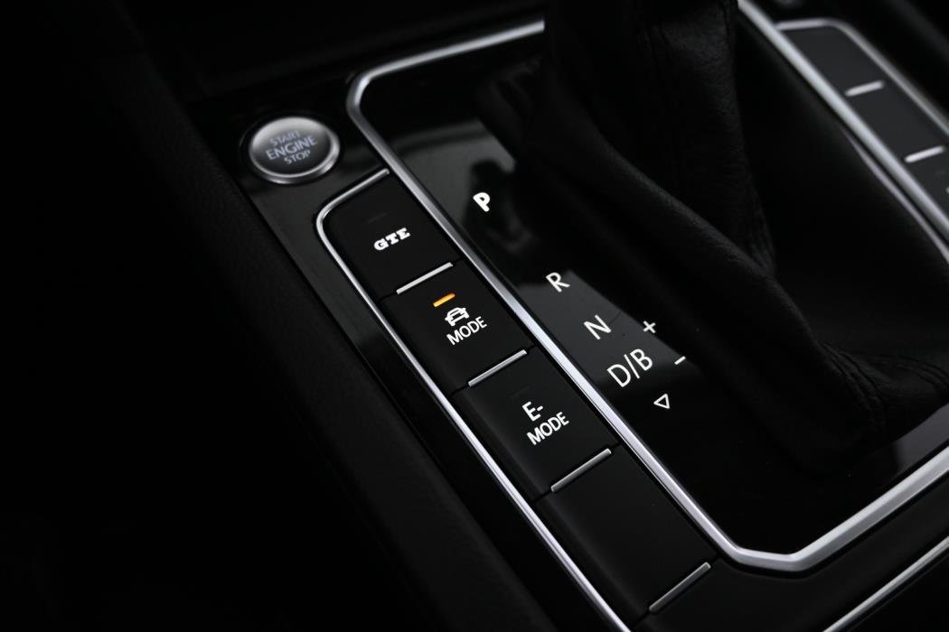 VOLKSWAGEN Passat 2021