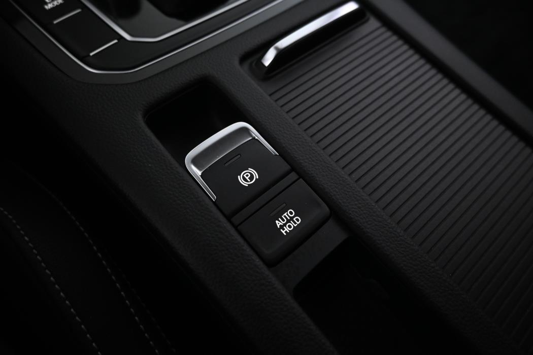 VOLKSWAGEN Passat 2021