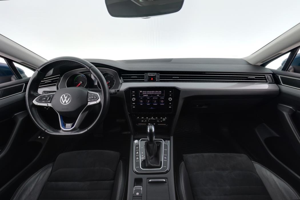 VOLKSWAGEN Passat 2021