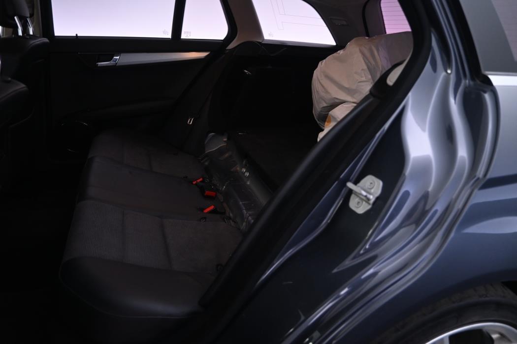 MERCEDES-BENZ C 2008