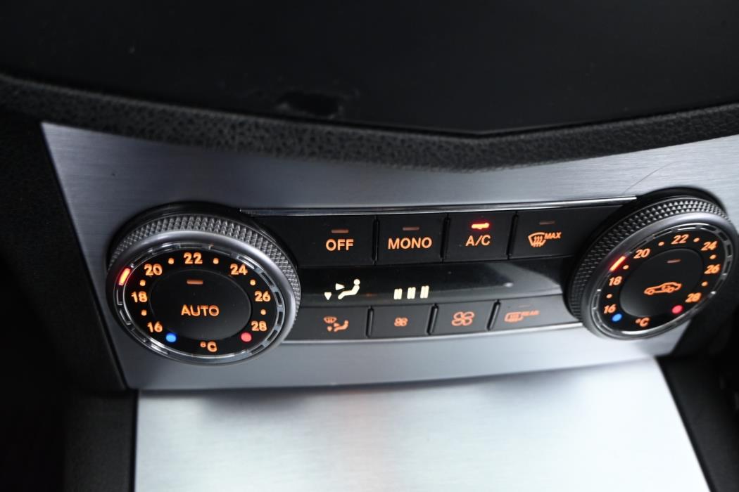 MERCEDES-BENZ C 2008