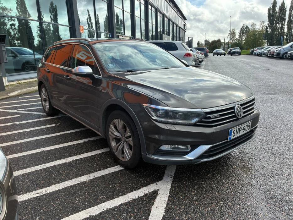 VOLKSWAGEN Passat 2016