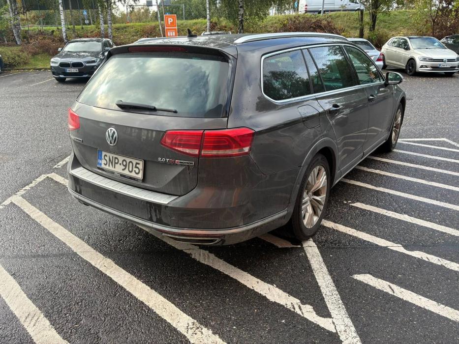 VOLKSWAGEN Passat 2016