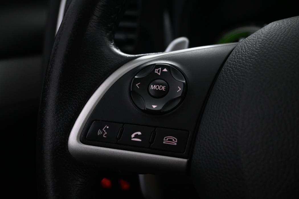 MITSUBISHI Outlander PHEV 2015