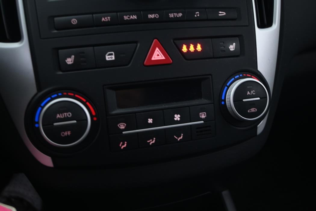KIA cee'd 2010