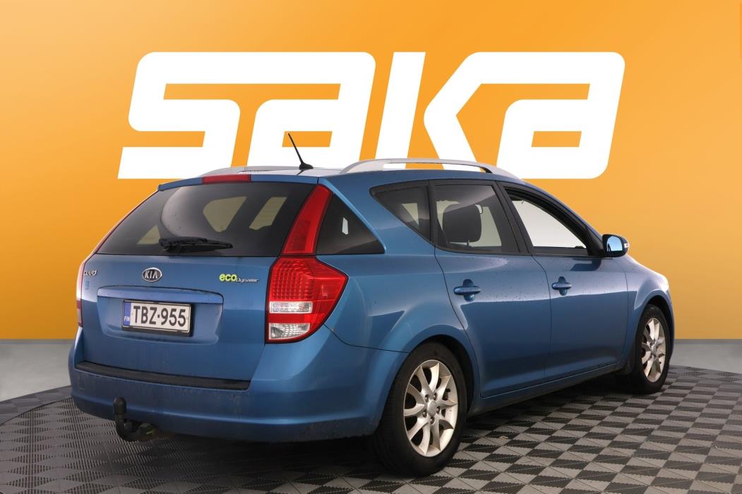 KIA cee'd 2010
