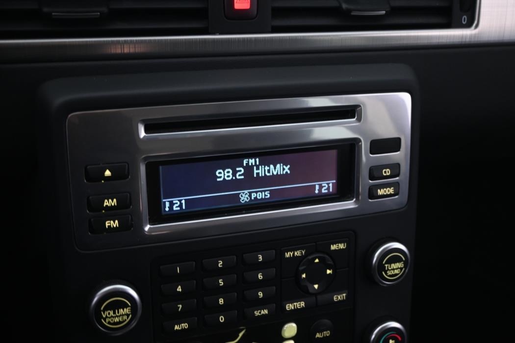 VOLVO V70 2008