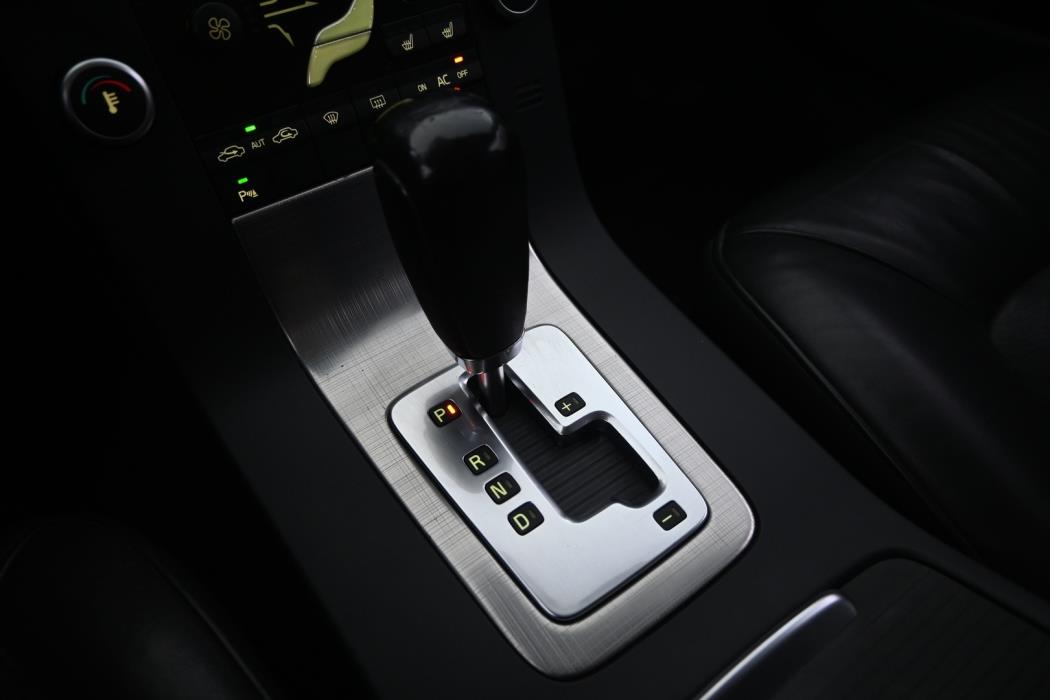 VOLVO V70 2008