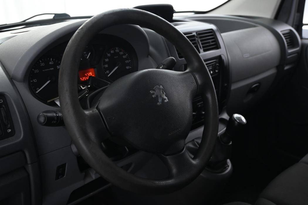 PEUGEOT Expert 2012