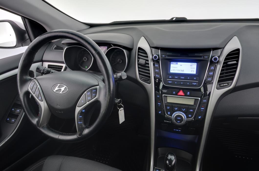 HYUNDAI i30 5d 2016