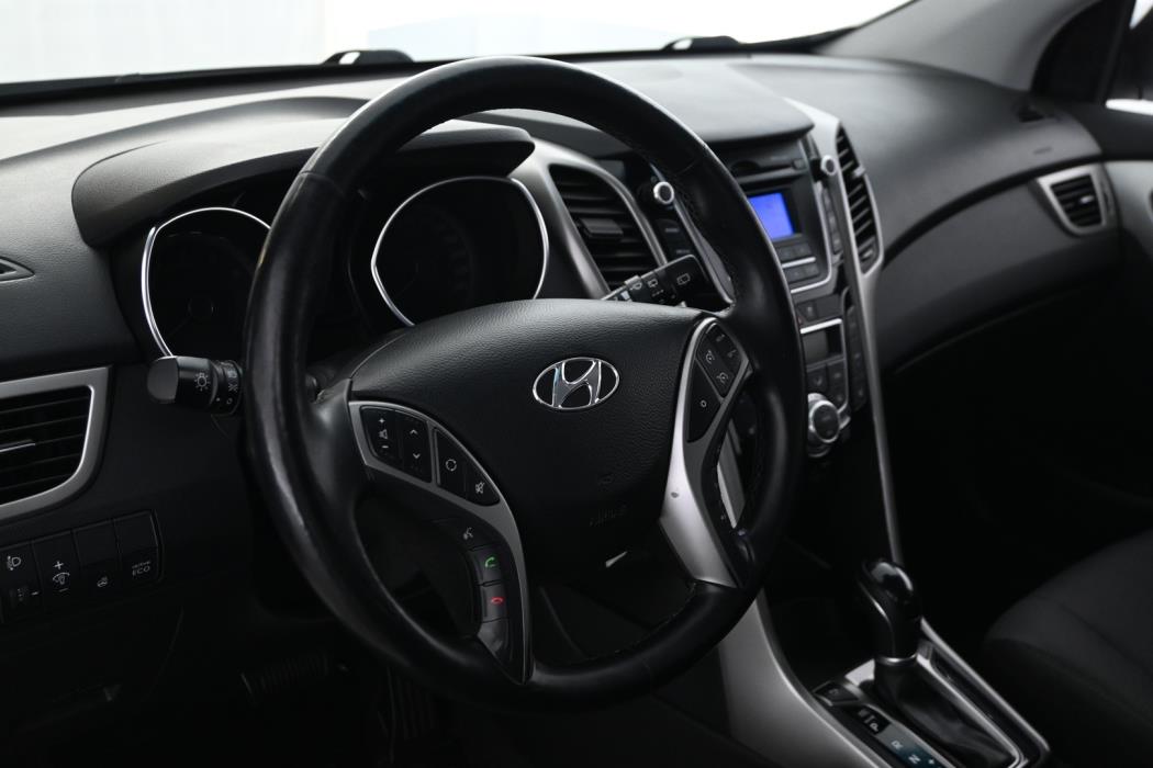 HYUNDAI i30 5d 2016