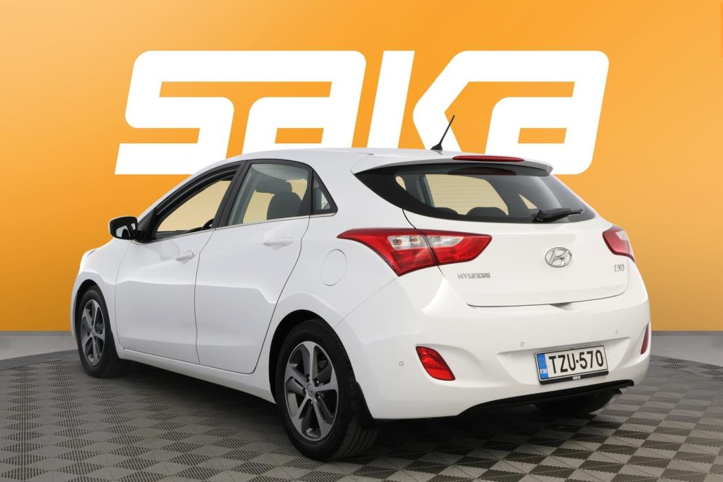 HYUNDAI i30 5d 2016