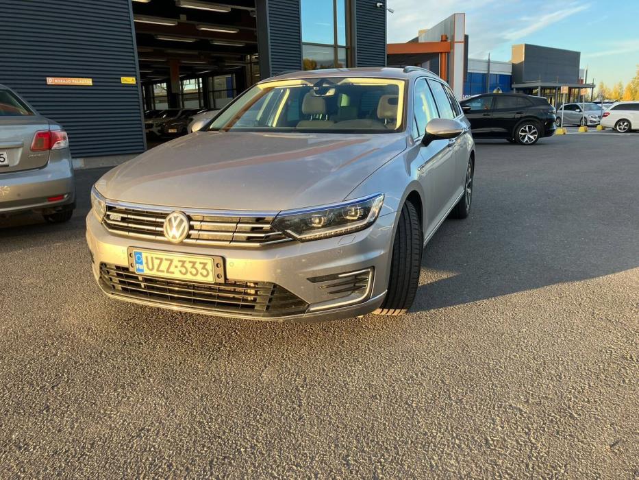 VOLKSWAGEN Passat 2018