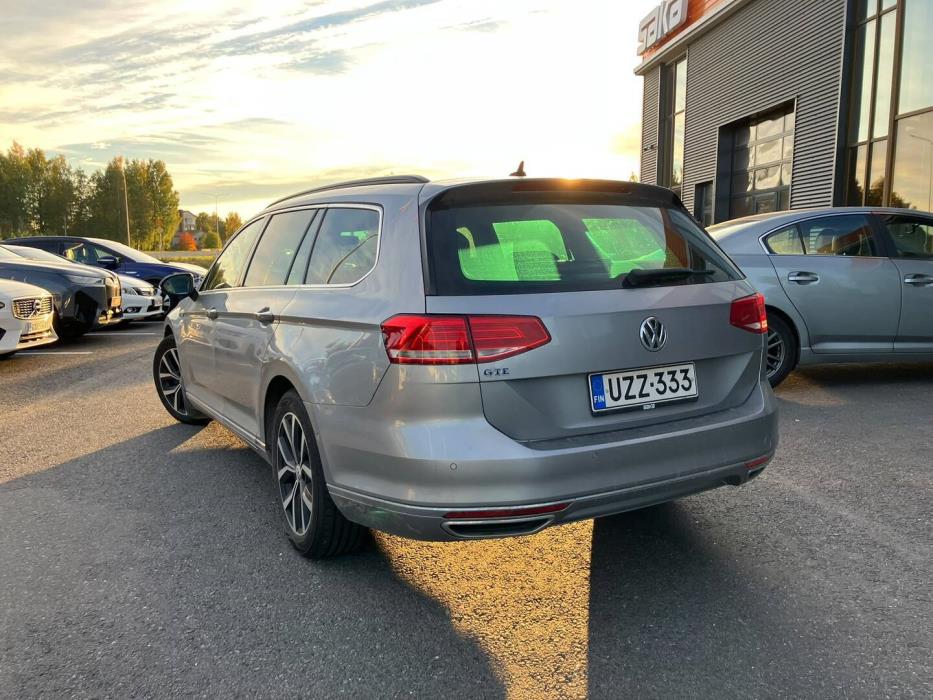 VOLKSWAGEN Passat 2018