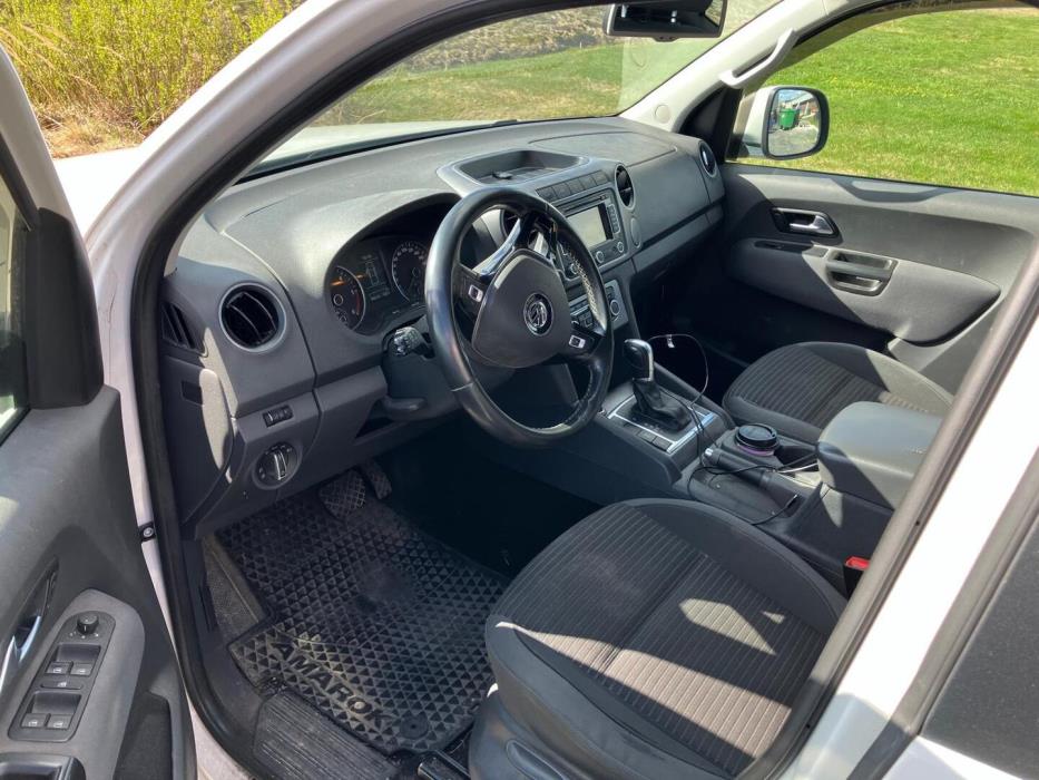 VOLKSWAGEN Amarok 2016