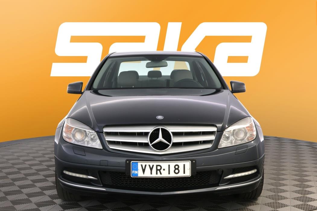 MERCEDES-BENZ C 2011