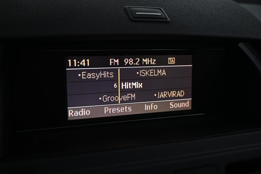 MERCEDES-BENZ C 2011