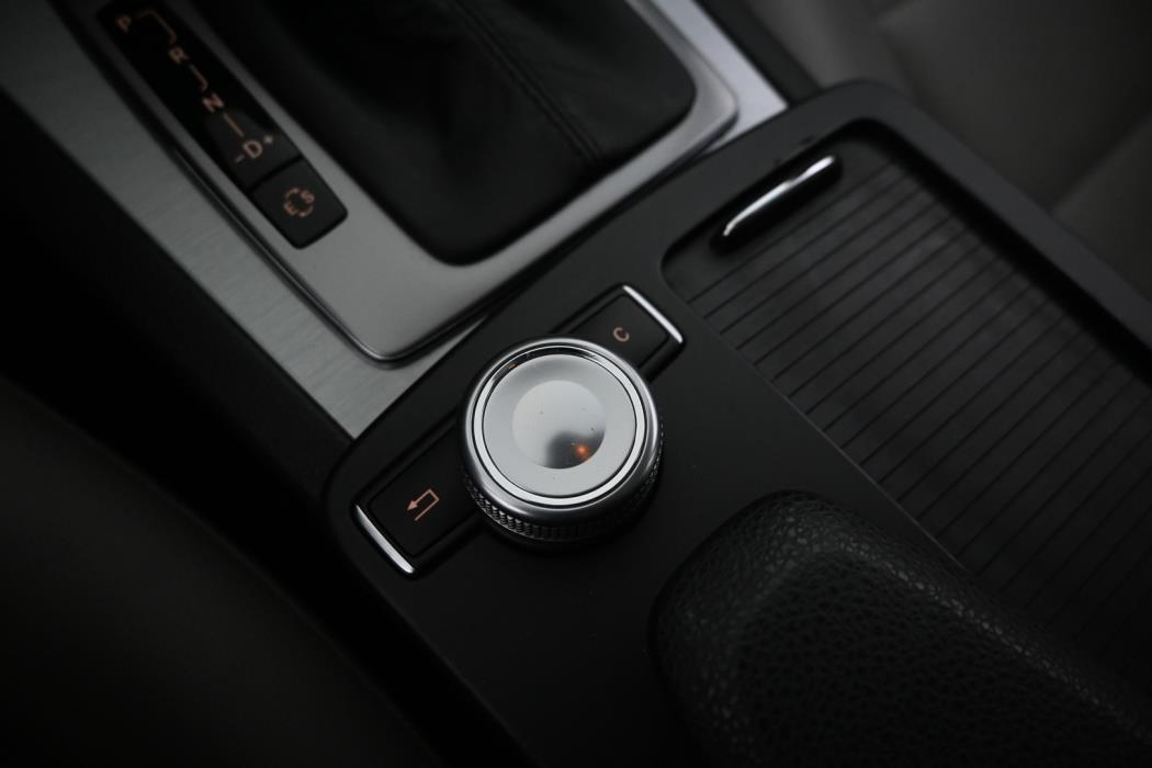 MERCEDES-BENZ C 2011