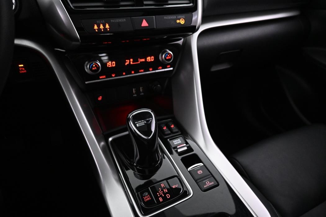 MITSUBISHI Eclipse Cross 2022
