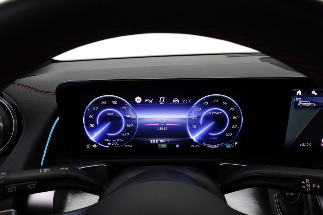 MERCEDES-BENZ EQB 2026