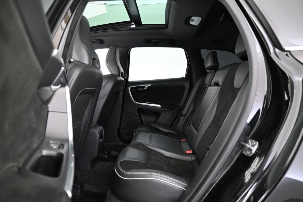 VOLVO XC60 2017