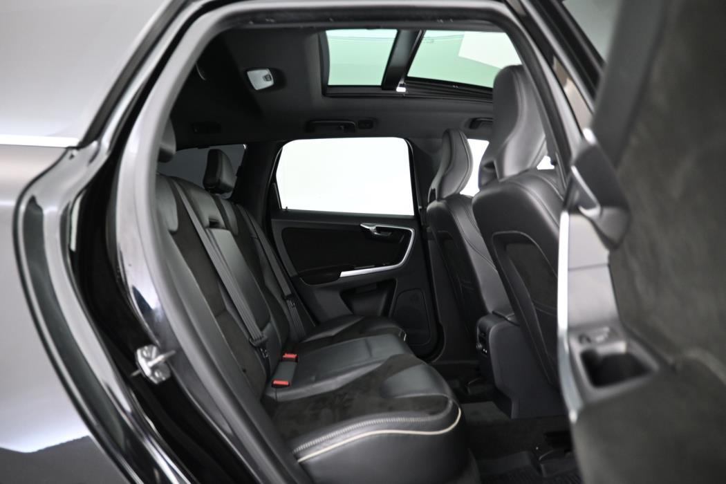 VOLVO XC60 2017