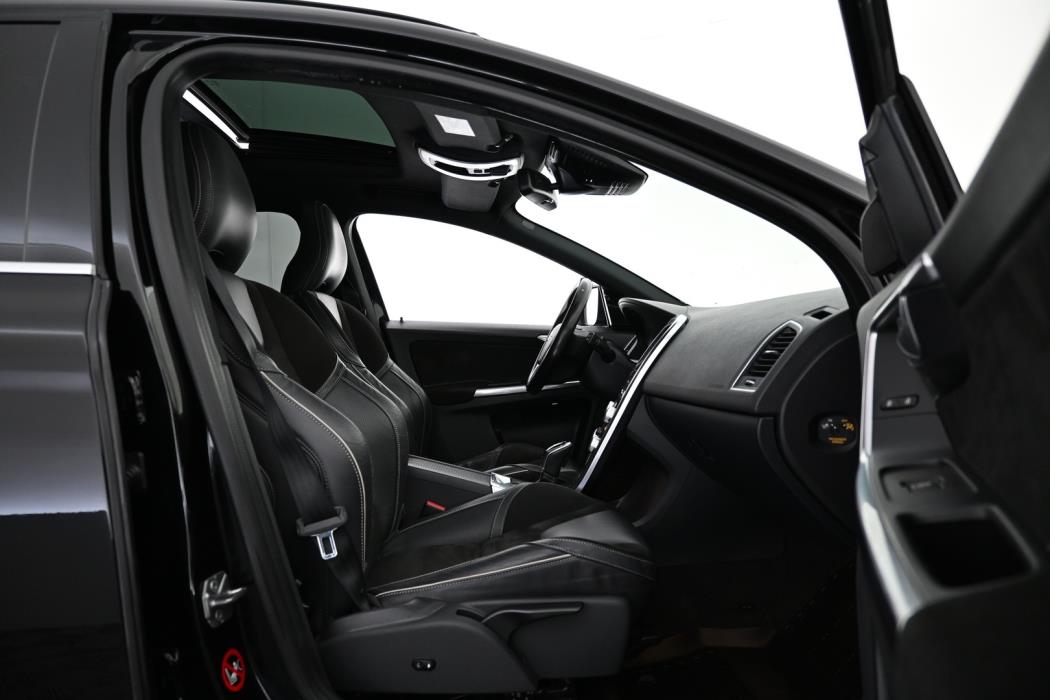 VOLVO XC60 2017