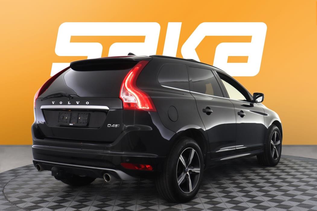 VOLVO XC60 2017