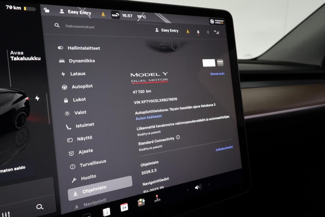 TESLA Model Y 2024