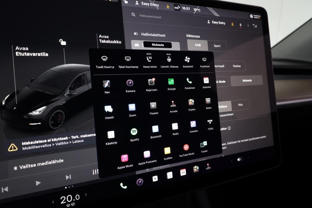 TESLA Model Y 2024
