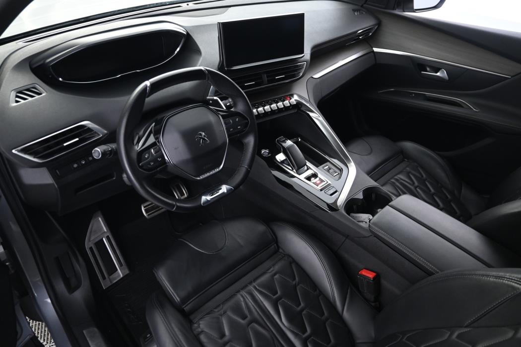 PEUGEOT 3008 2021