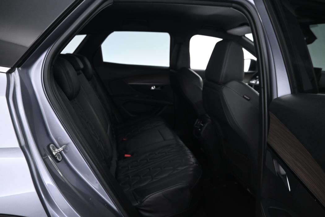 PEUGEOT 3008 2021