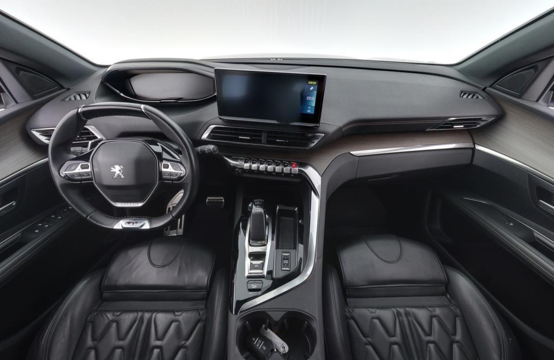 PEUGEOT 3008 2021